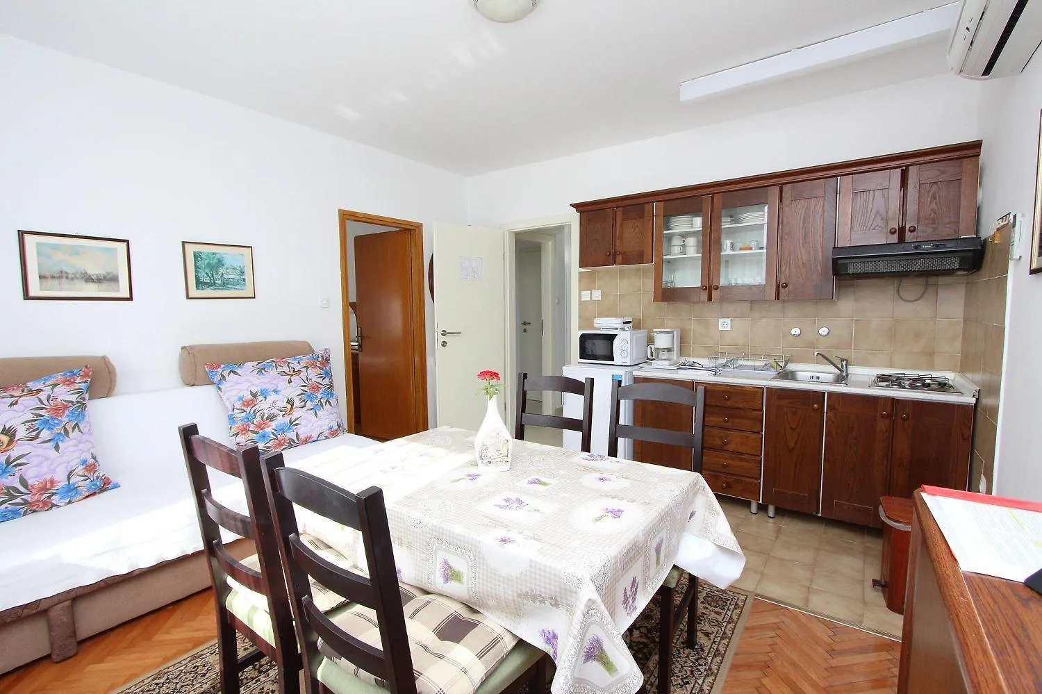 Charmantes Apartment Mit Panoramablick Auf Die Altstadt Von Rovinj Und Das Meer 0*,